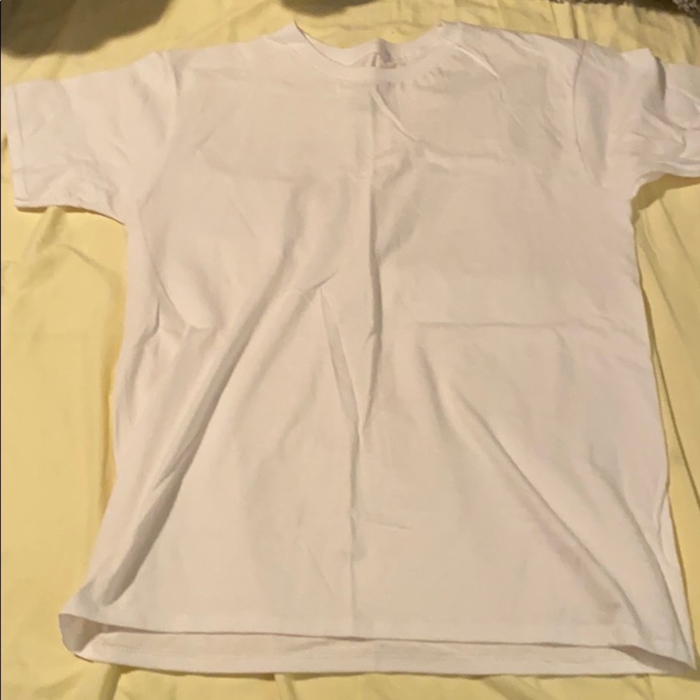 NWOT Bundle of 2 white t-shirts